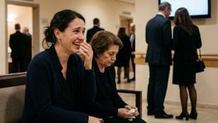 Reírse en un tanatorio