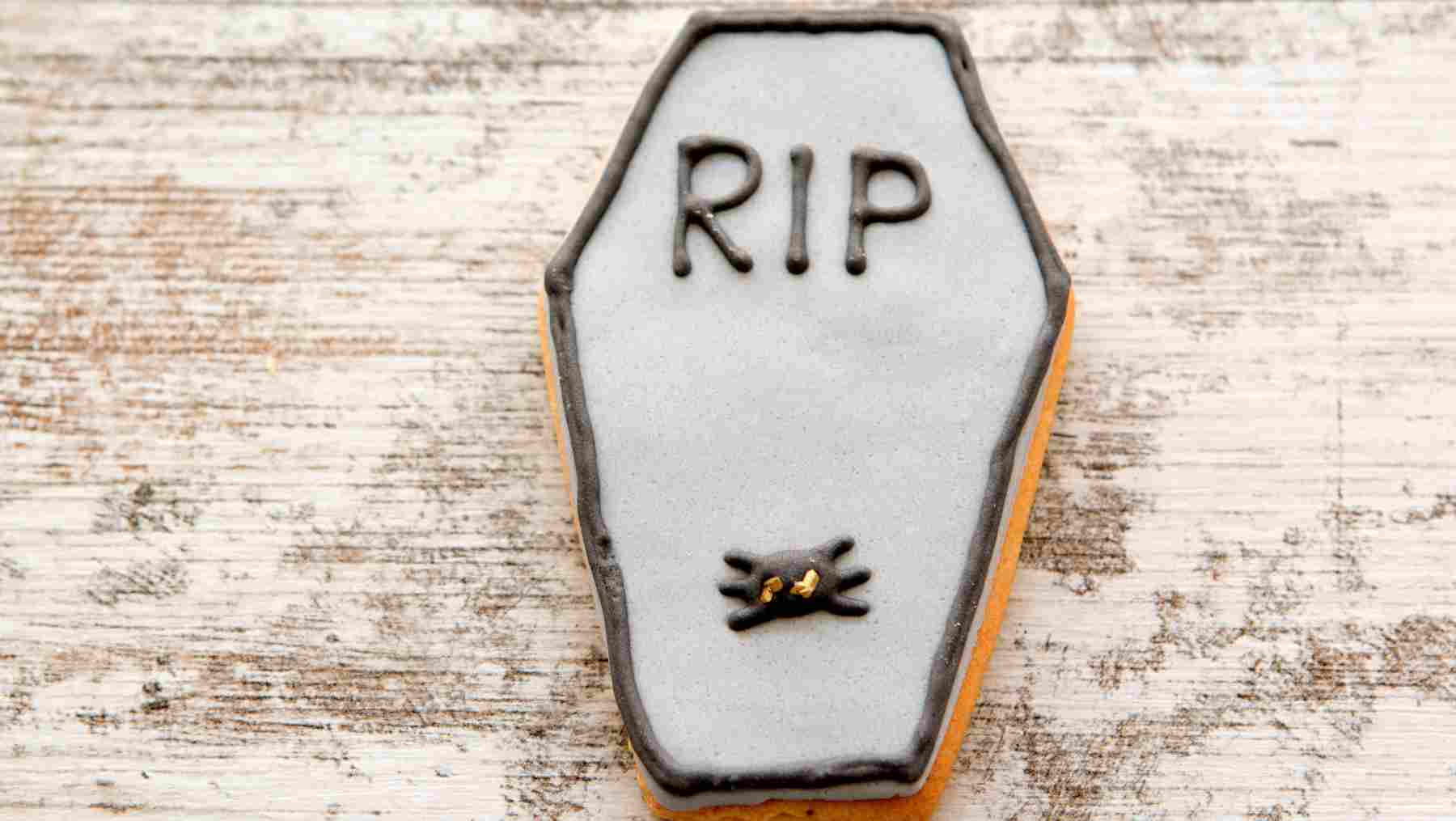 Galletas con forma de tumba para Halloween.