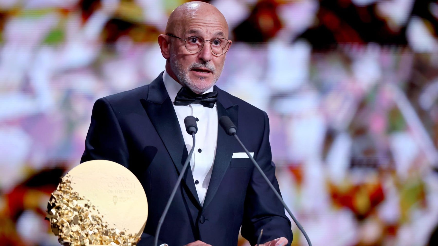 Luis de la Fuente cita a Marco Aurelio para celebrar que es el mejor del mundo: El trabajo en equipo nos hace invencibles