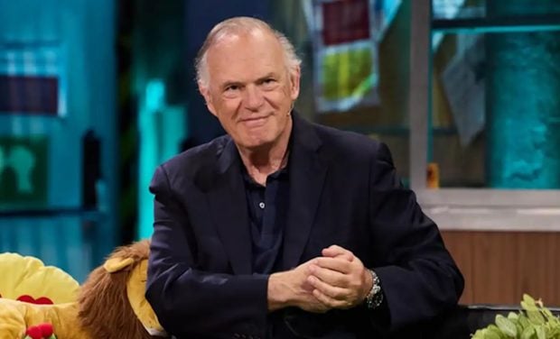 Pedro Piqueras, dinero Pedro Piqueras,