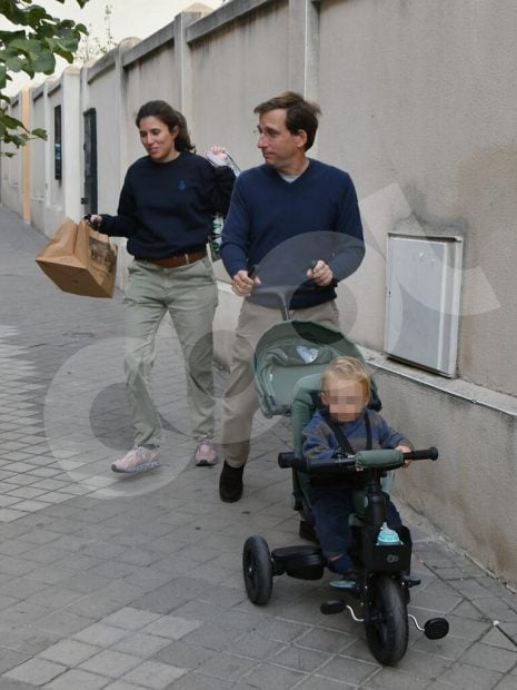 Almeida y Teresa Urquijo