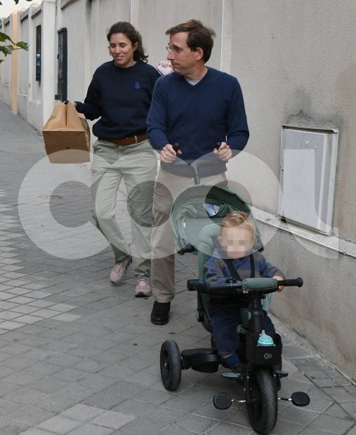 Almeida, teresa urquijo