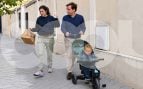 José Luis Martínez Almeida, Teresa Urquijo y su hijo en Madrid. (Foto: COOL)