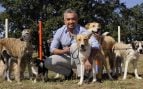 César Millán, adiestrador canino (57 años): «Los perros callejeros sólo necesitan amor, no necesitas entrenarlos»