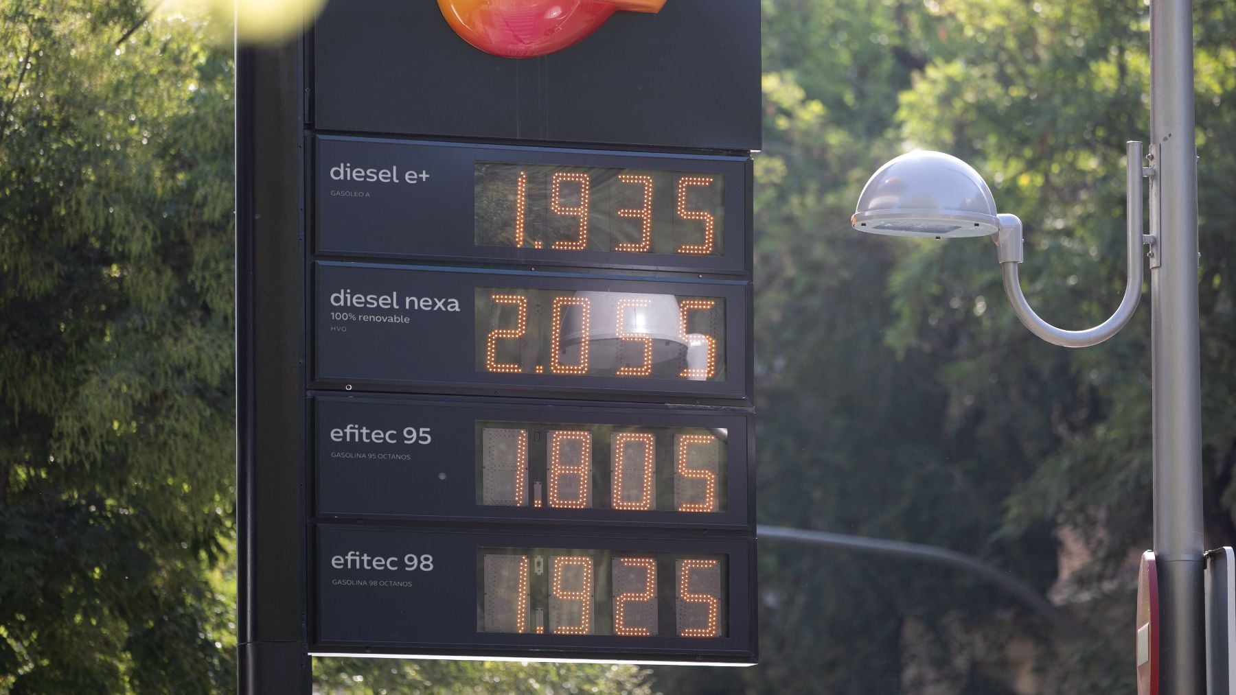 La inflación de España se mantiene en el 4,9% en octubre y alcanza su mayor nivel en tres años