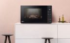 Olvídate de los platos quemados por fuera y helados por dentro: este microondas LG le pone remedio y está en oferta