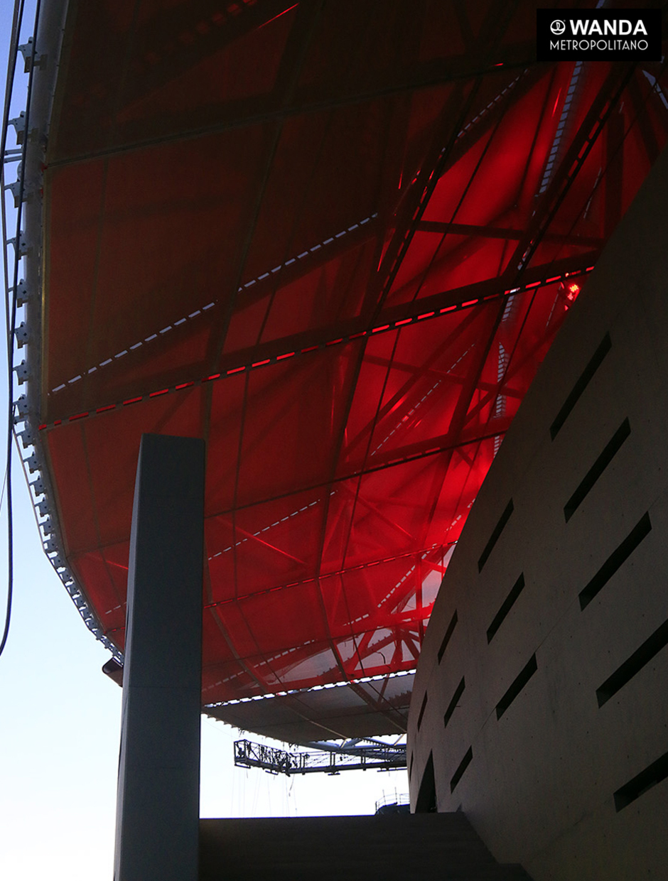 El Wanda Metropolitano se tiñe de rojiblanco