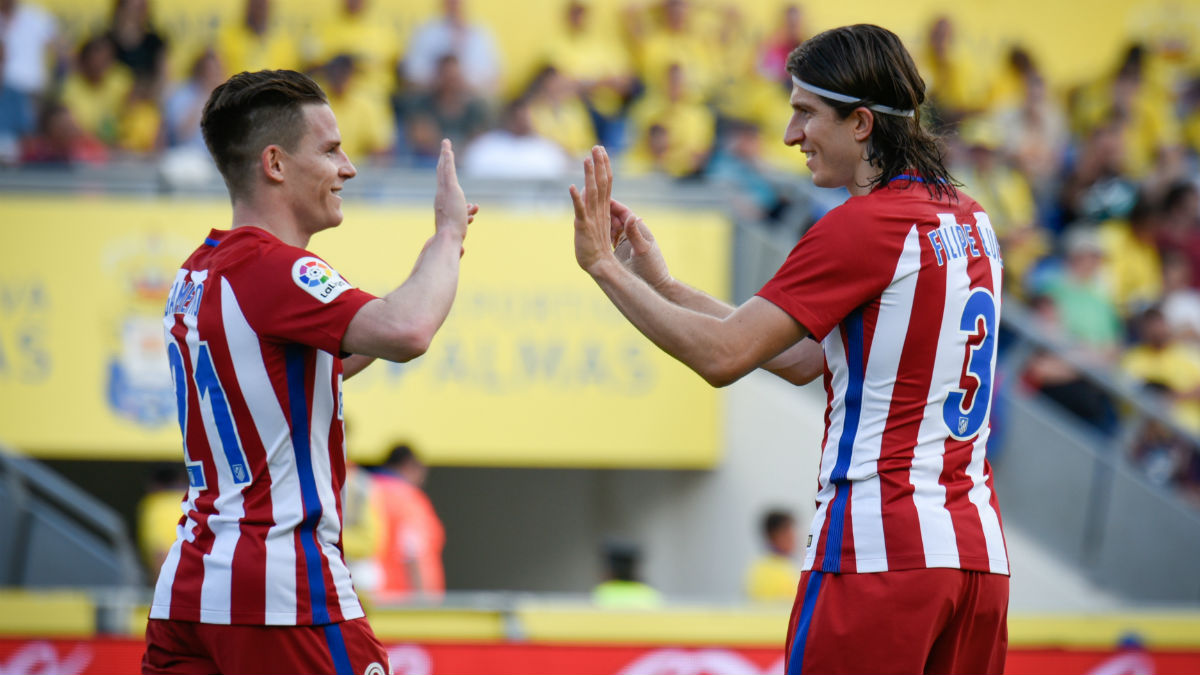 Gameiro y Filipe Luis entran en la convocatoria conta Las Palmas