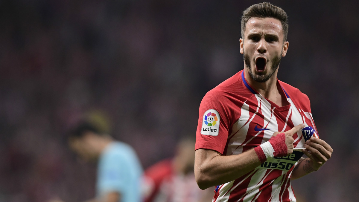 Saúl celebra su gol frente al Barcelona (AFP)