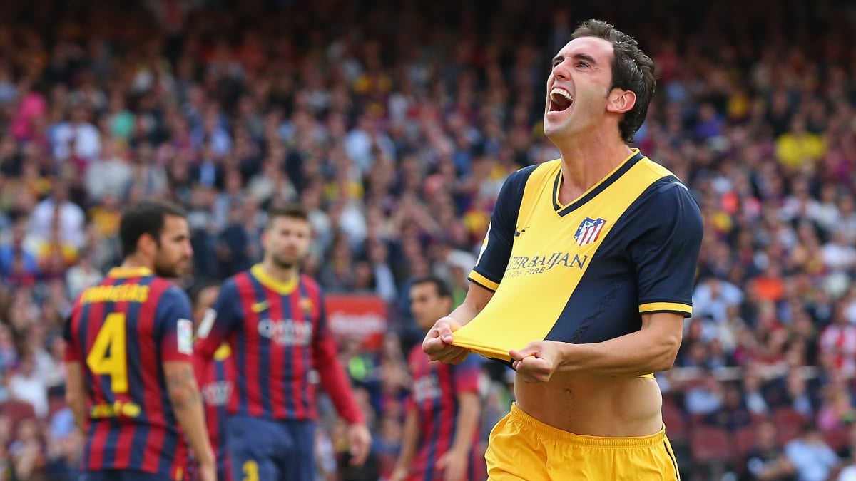 Diego Godín celebra su gol en el Camp Nou que le dio la Liga al Atlético