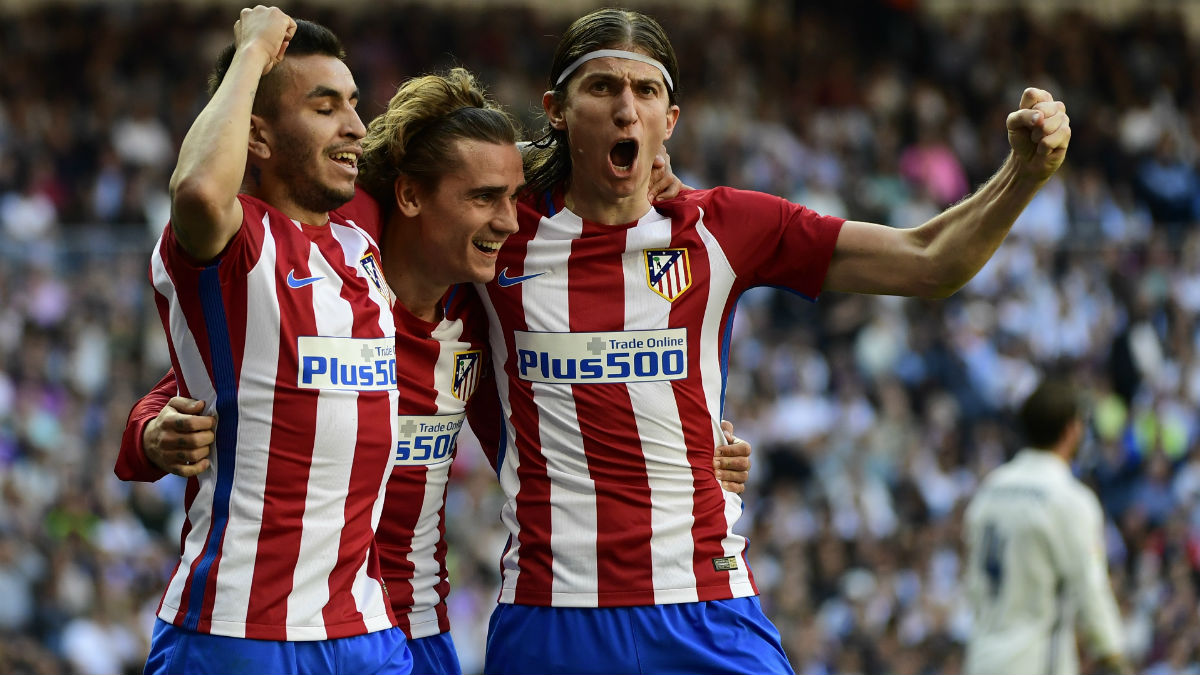 Correa, Griezmann y Filipe celebran un gol ante el Madrid. (Getty)