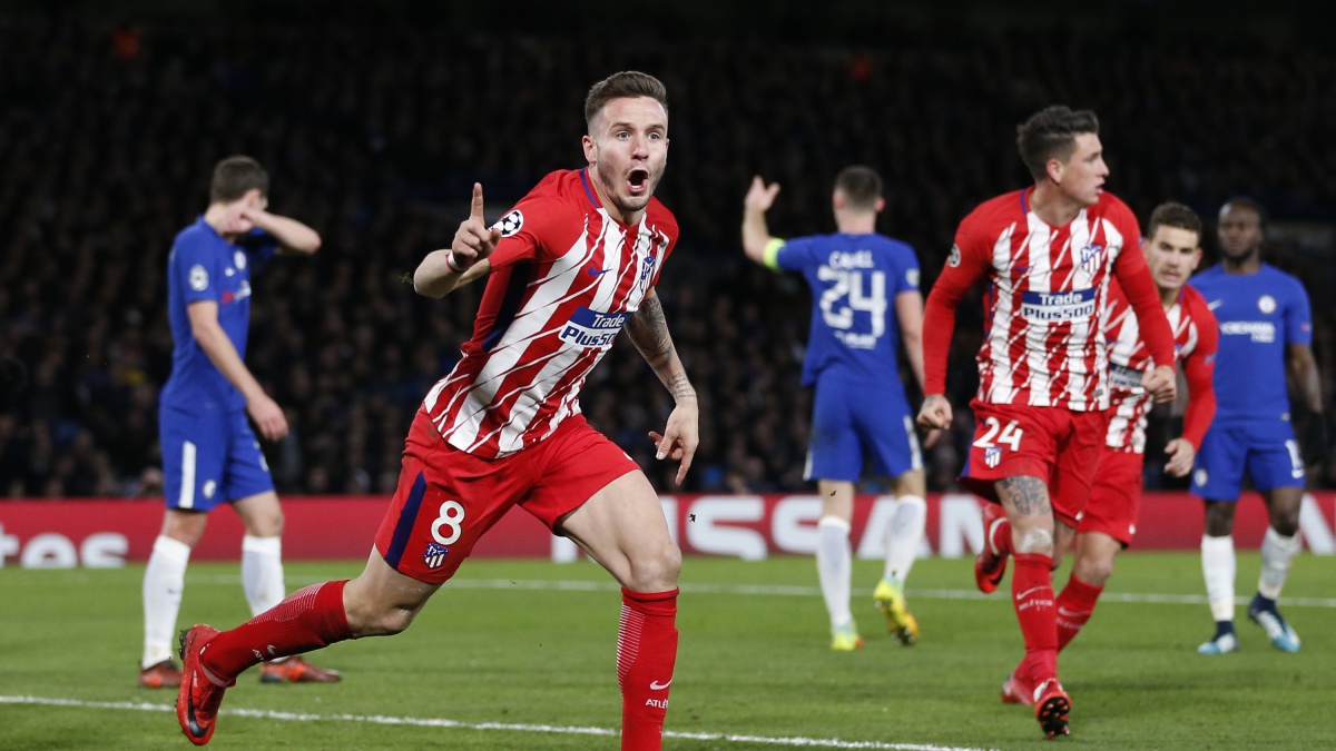 Saúl celebra su gol frente al Chelsea (AFP)