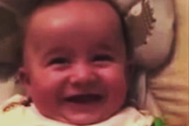 Nuevo viral: la risa loca-troll de un bebé