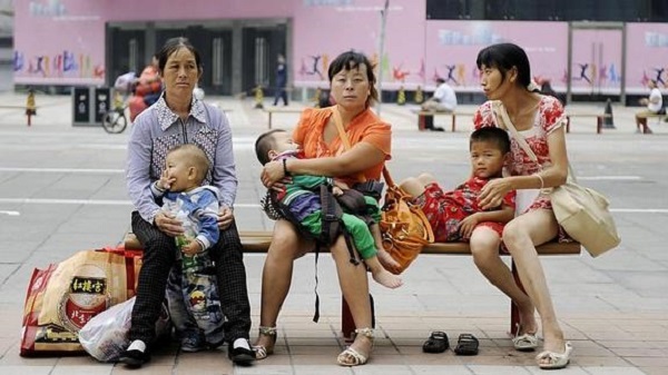 Una empresa china obliga a sus empleadas a coordinarse para quedarse embarazadas