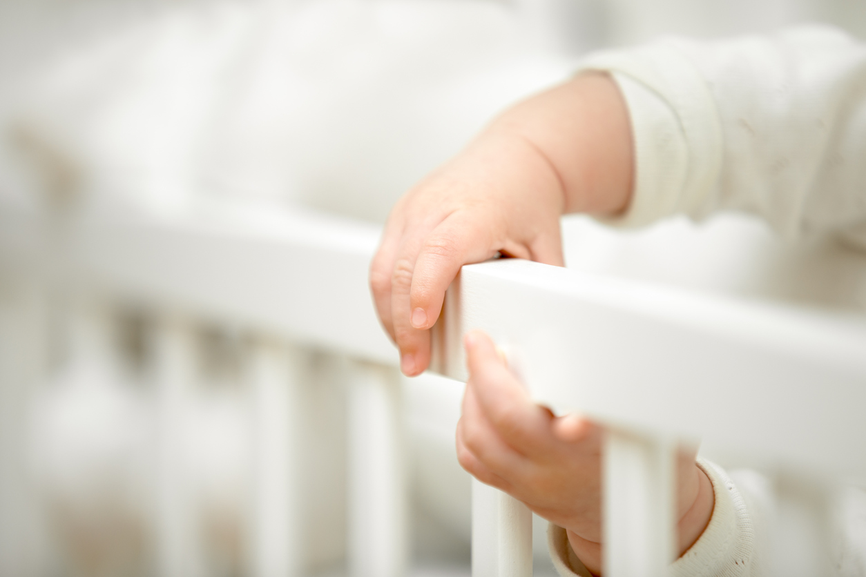 Consejos para elegir una barrera de cama para el bebé