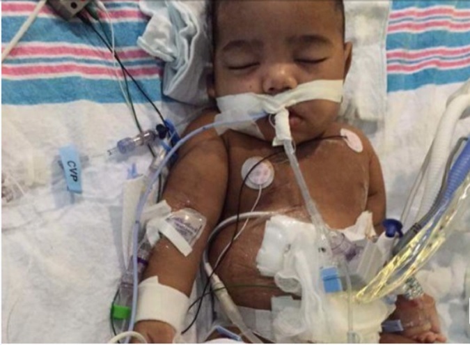 AJ, el niño cuyo trasplante de riñón ha sido pospuesto por culpa de su padre