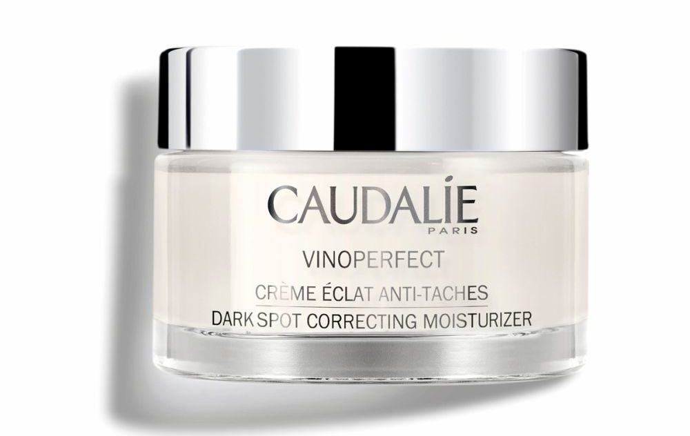 Crema antimanchas Vinoperfect de Caudalie, para cuidar la piel en otoño
