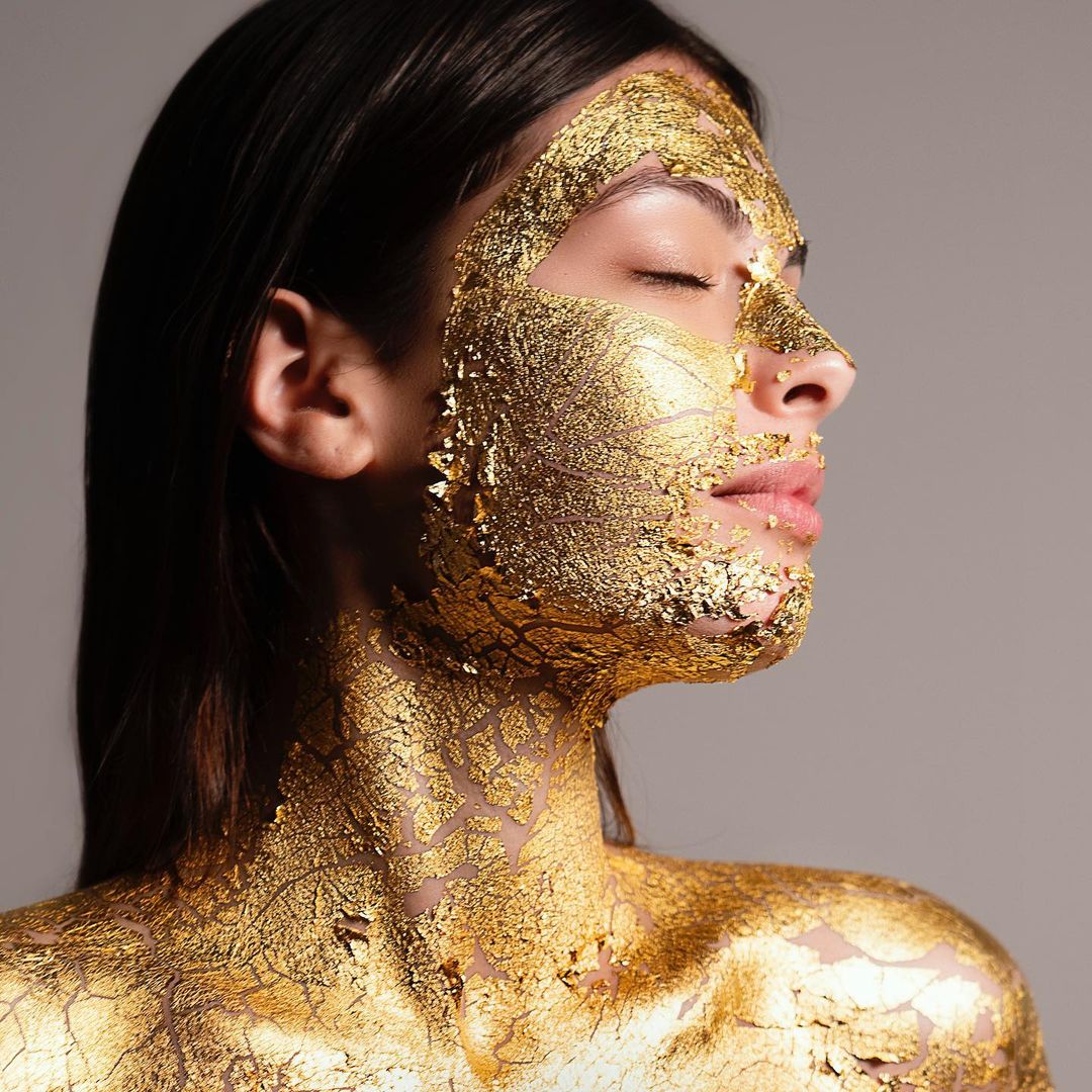 Mascarilla de oro