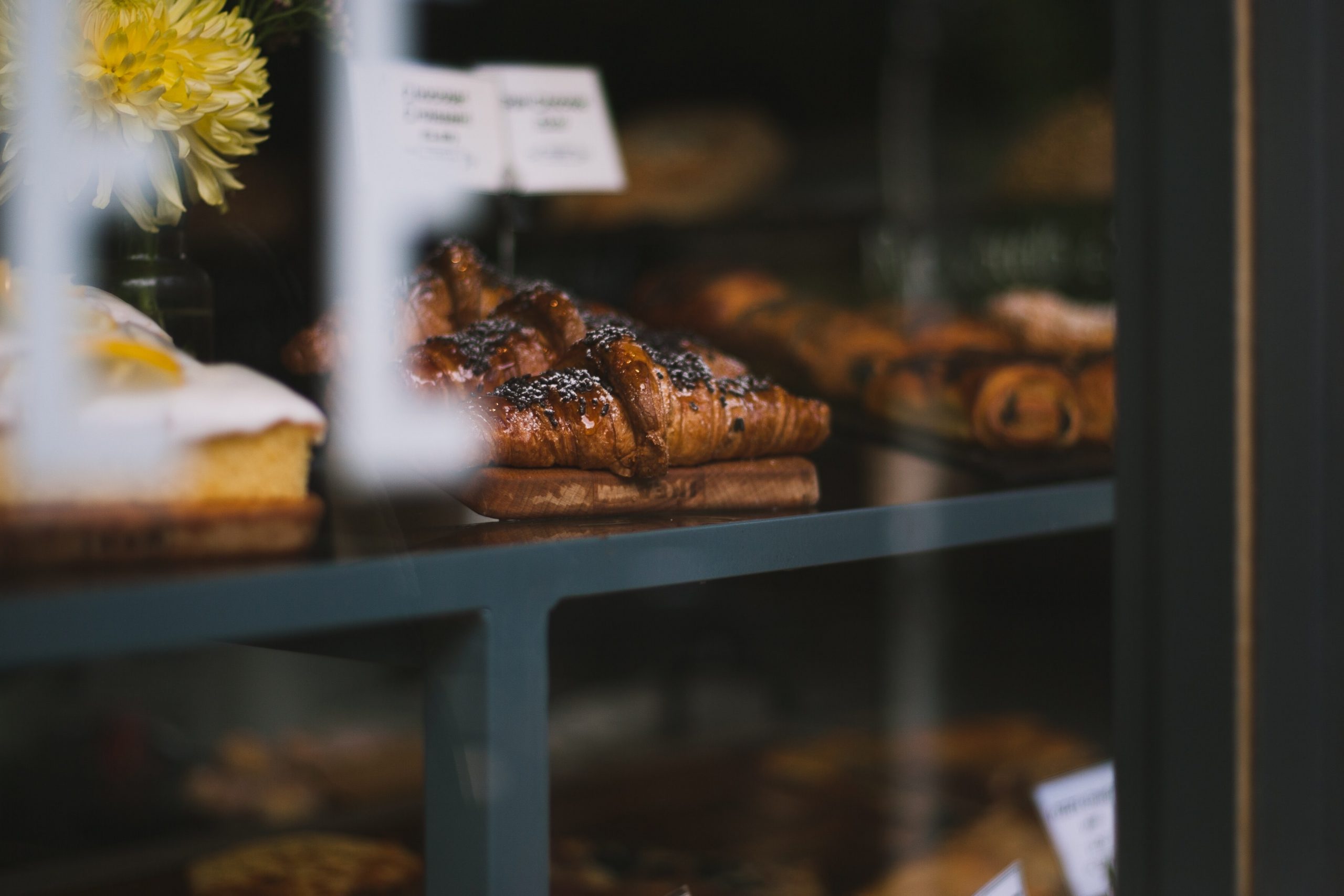 En la imagen, el exterior de una panader&iacute;a. /Foto: Unsplash