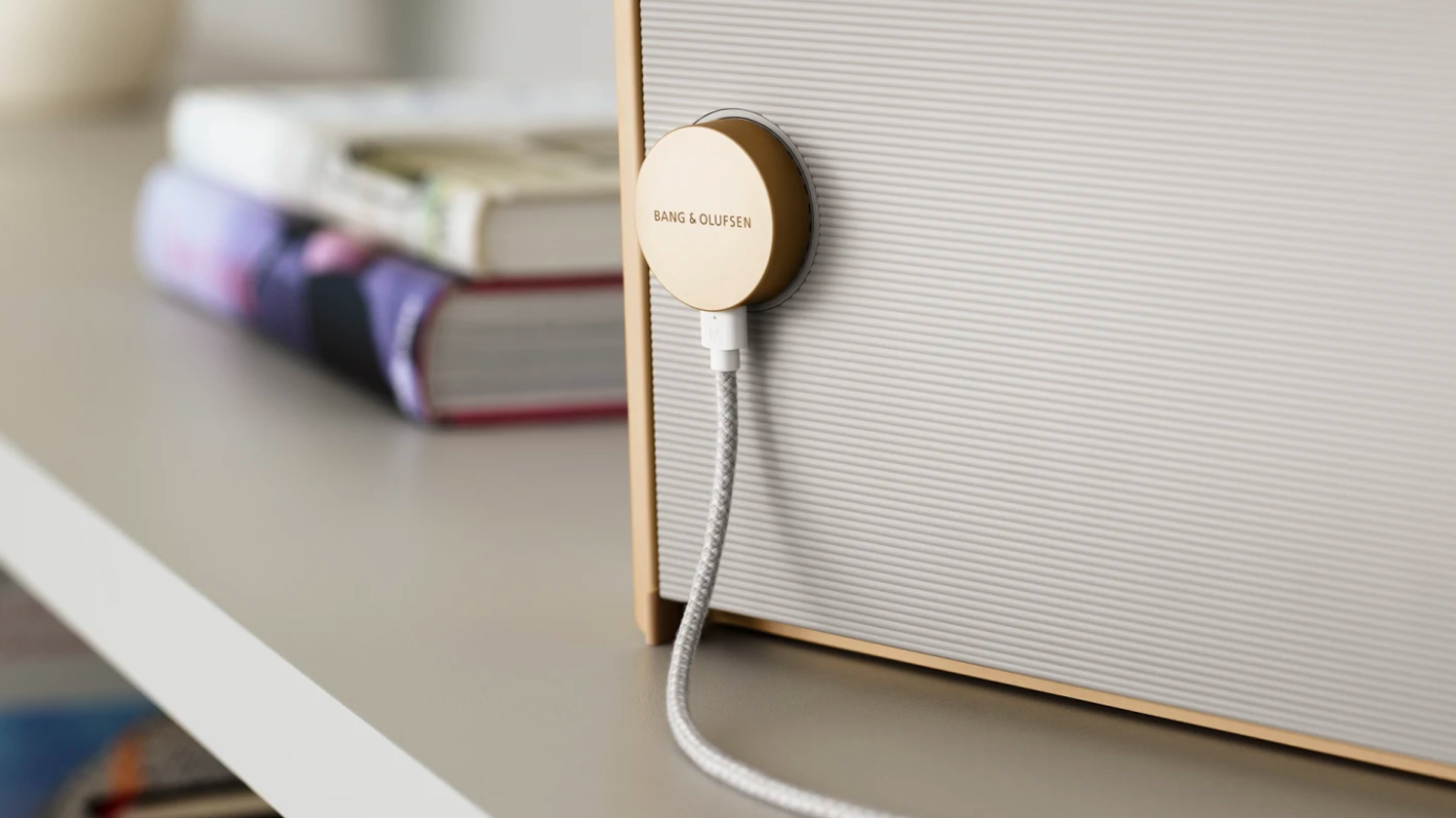 Altavoces Beosound Level de Bang and Olufsen.