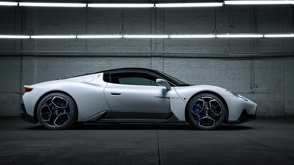 Maserati MC20
