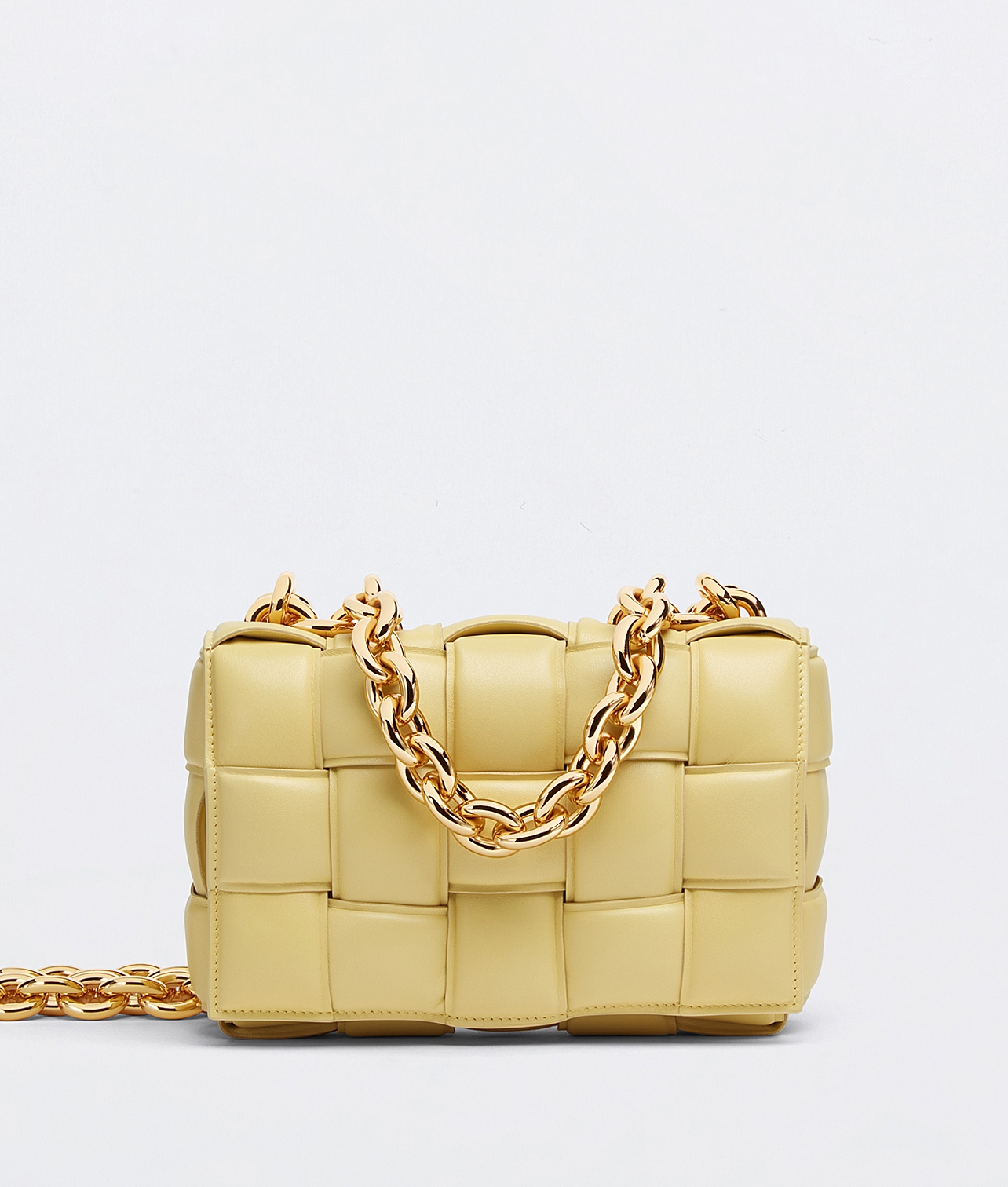 Bolso Chain Cassette de Bottega / Foto: Bottega