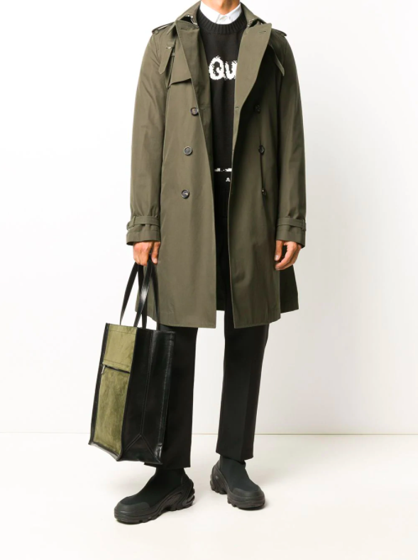 Gabardina de Alexander McQueen
