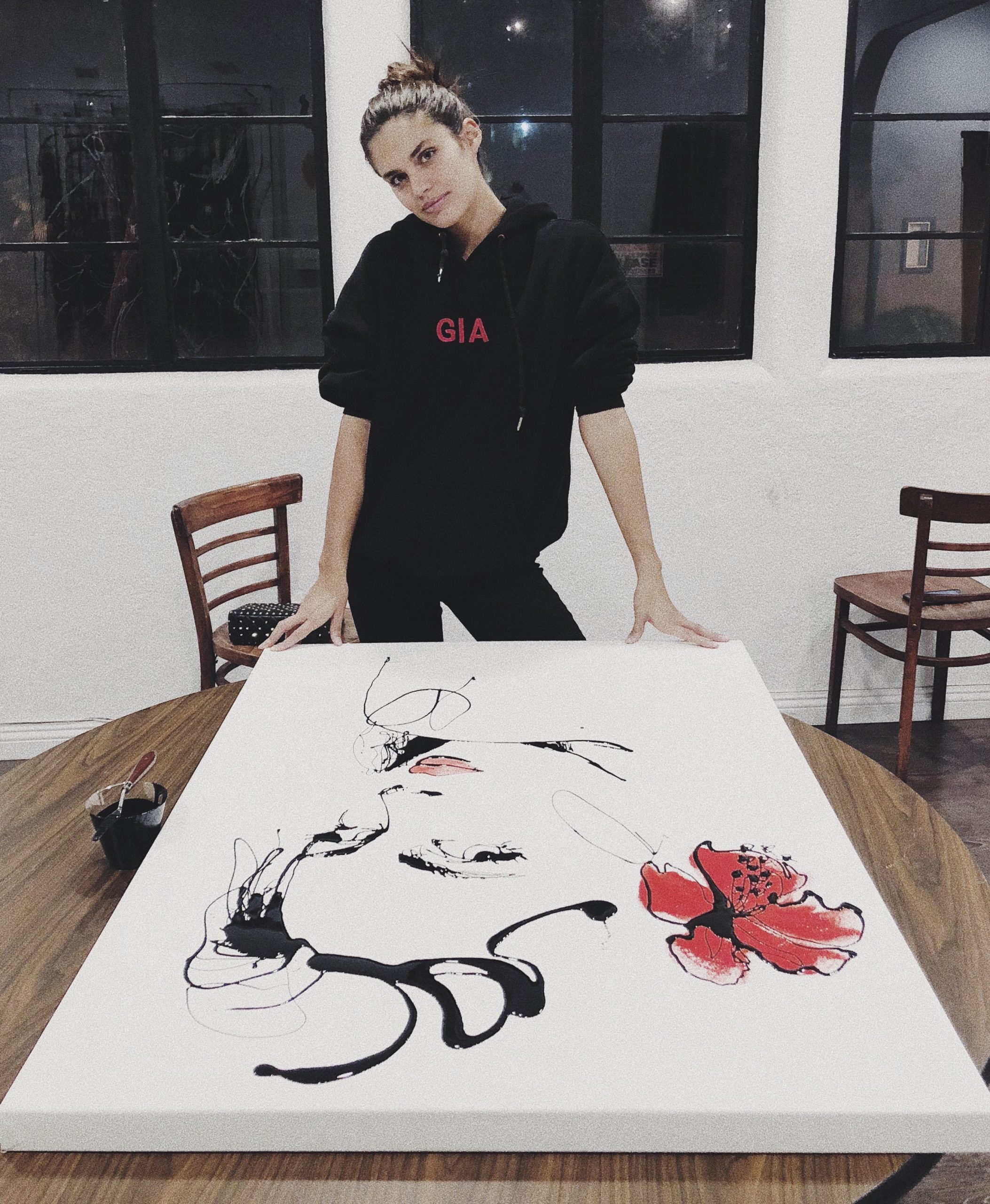 Pintando a Sara Sampaio / Foto: Mr Dripping