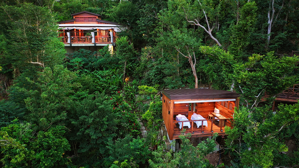 Villas de Secreto Bay