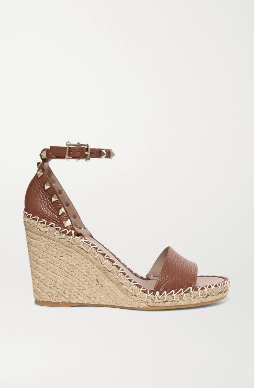 Alpargatas de tachuelas de Valentino / Foto: Farfetch