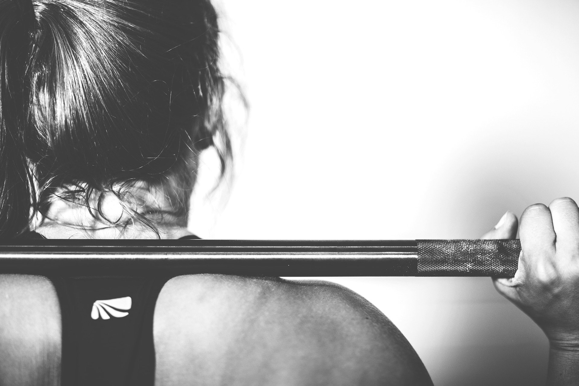 Una mujer en el gimnasio / Foto: Pixabay