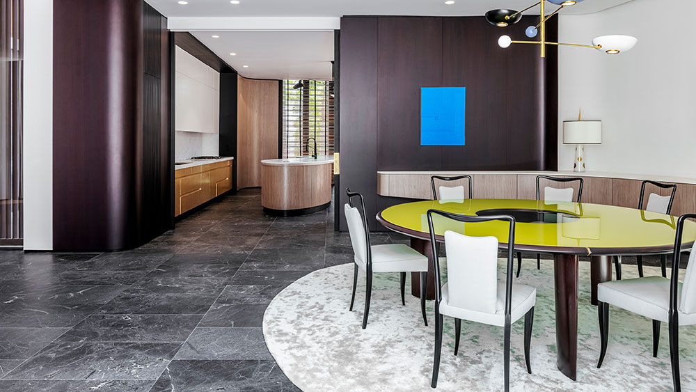 Interior de la mansi&oacute;n en Lakeview Drive