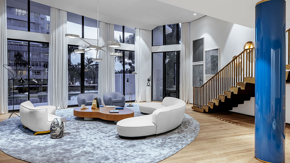 Interior de la mansi&oacute;n en Lakeview Drive