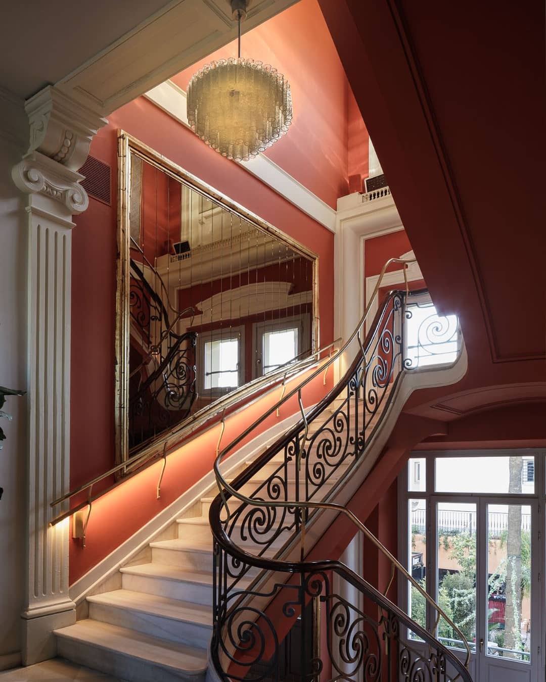 La escalera modernista / Foto: Villa Ozama