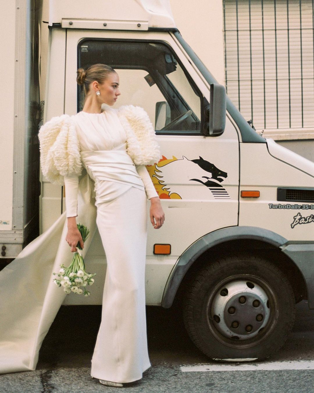 Una de las novias del diseñador / Foto: @jorgeredondod
