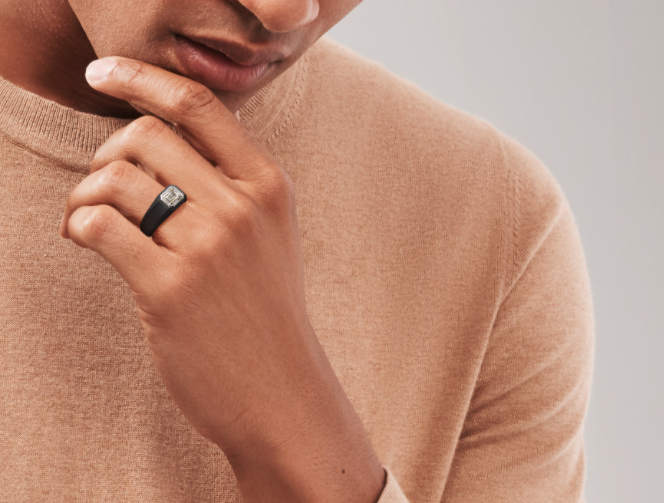 Anillo de compromiso para hombre