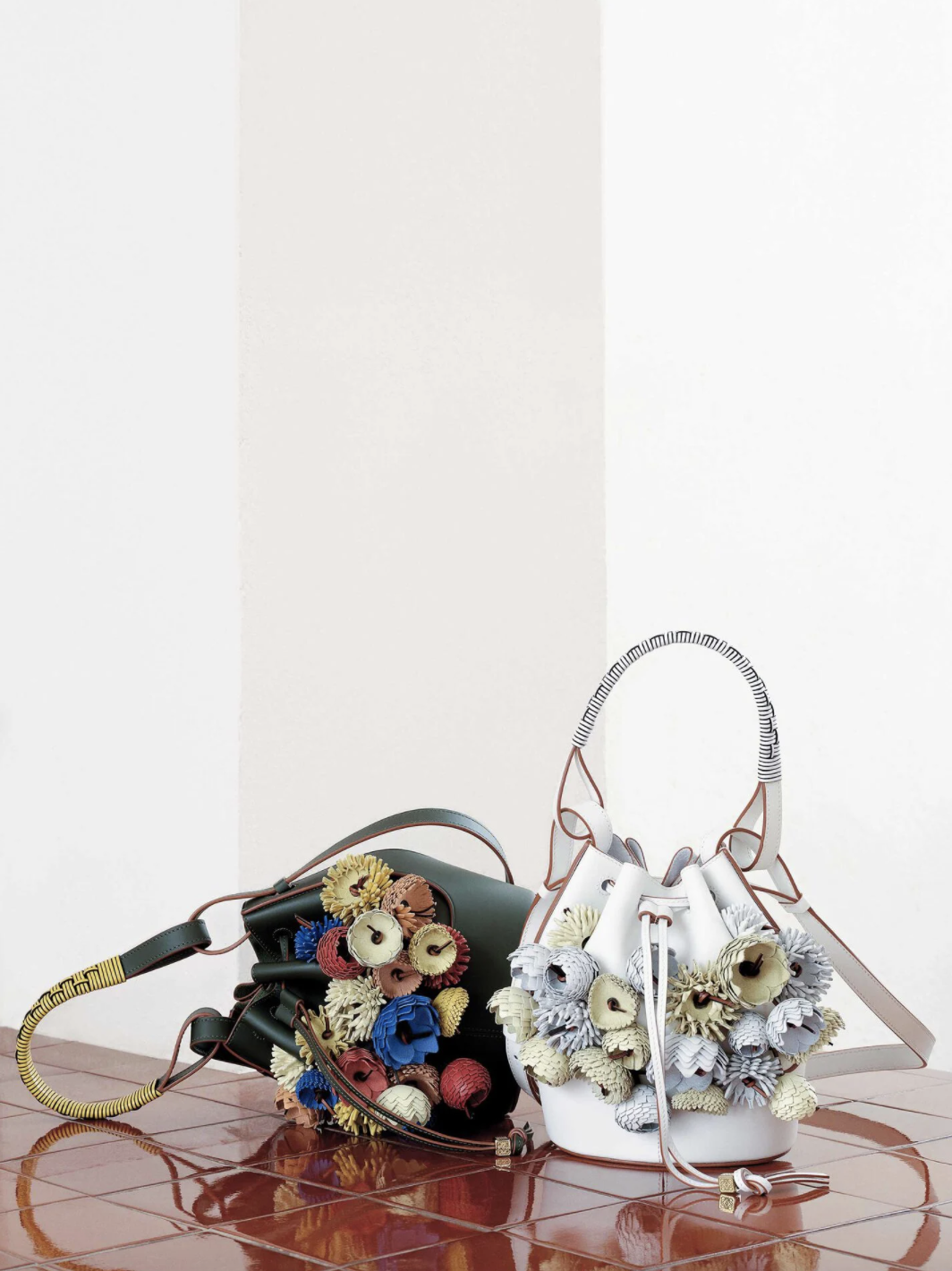 Bolsos de la colaboración / Foto: Loewe