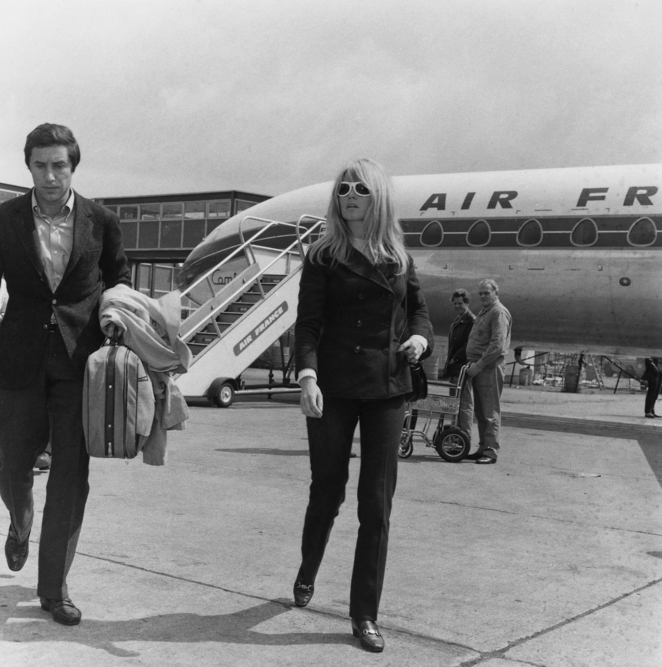 Brigitte Bardot con su novio Bob Zaguri en 1966 / Foto: Getty Images