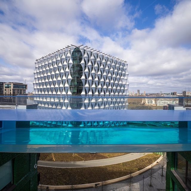 london sky pool 
