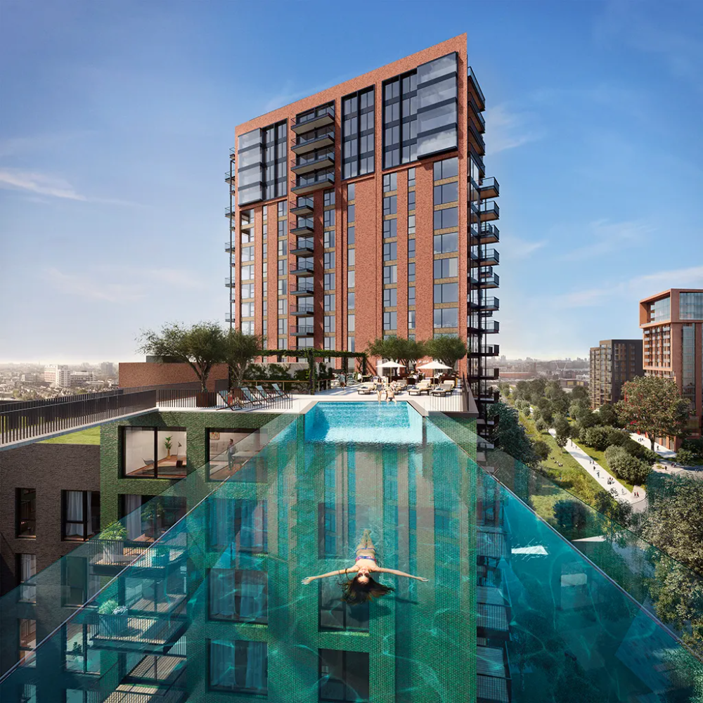 London Sky Pool 