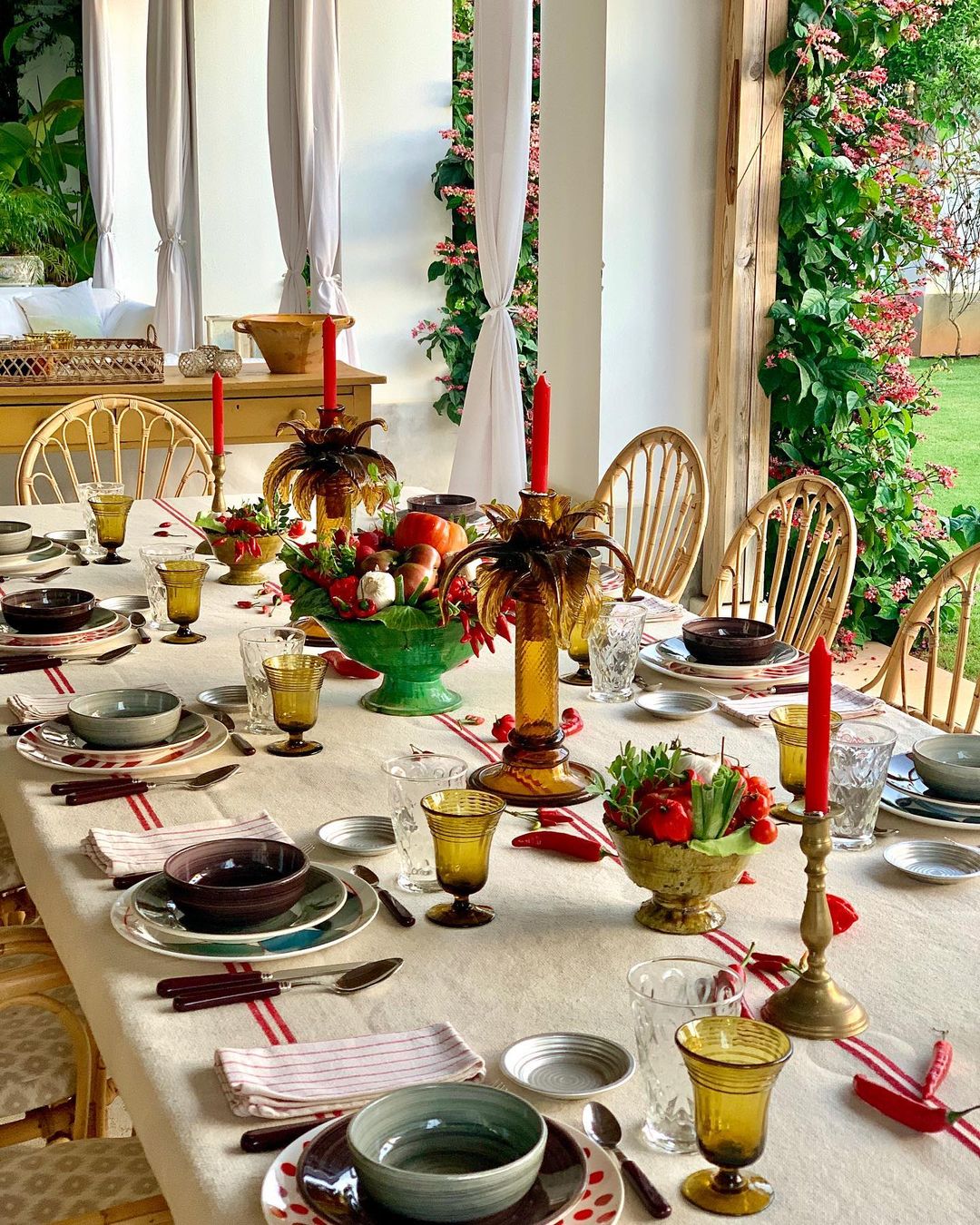 Mesa en el jardín