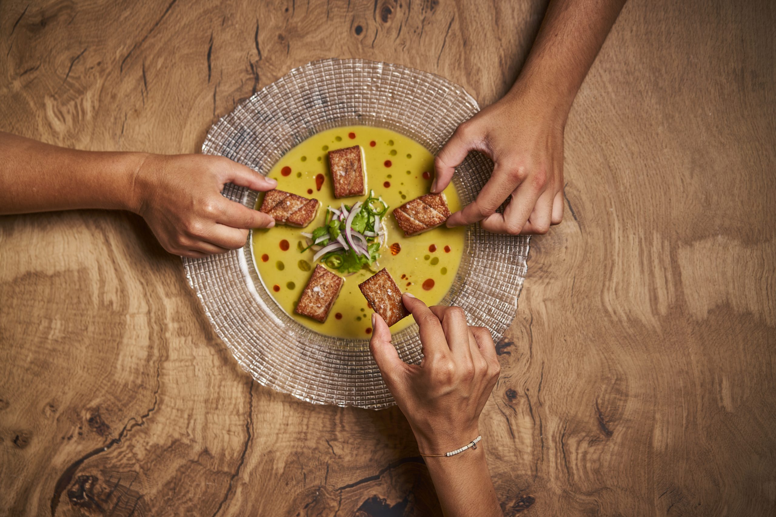 Ceviche de ventresca de at&uacute;n con emulsi&oacute;n de chile / Foto: Matarraya MX