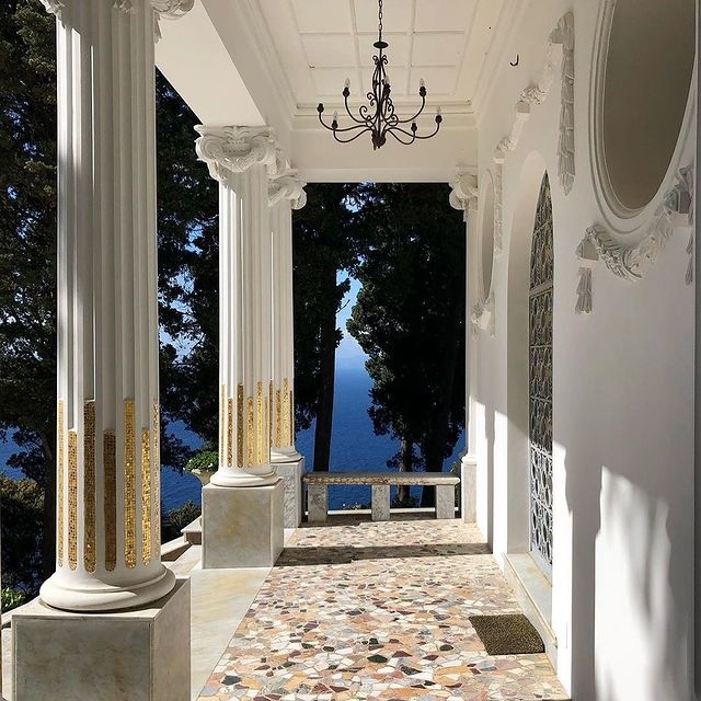 capri
