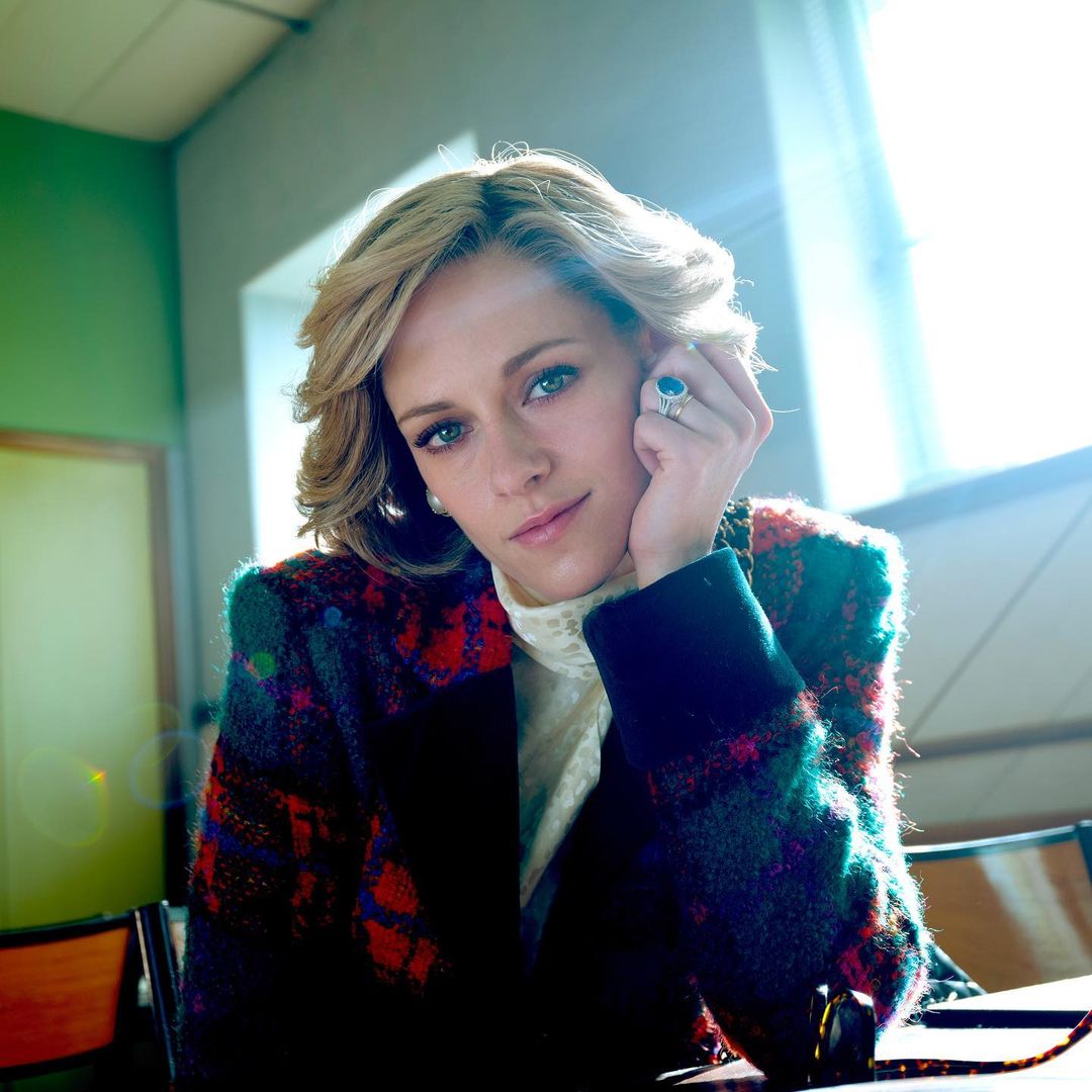Kristen Stewart encarnando a Lady Di en la película Spencer