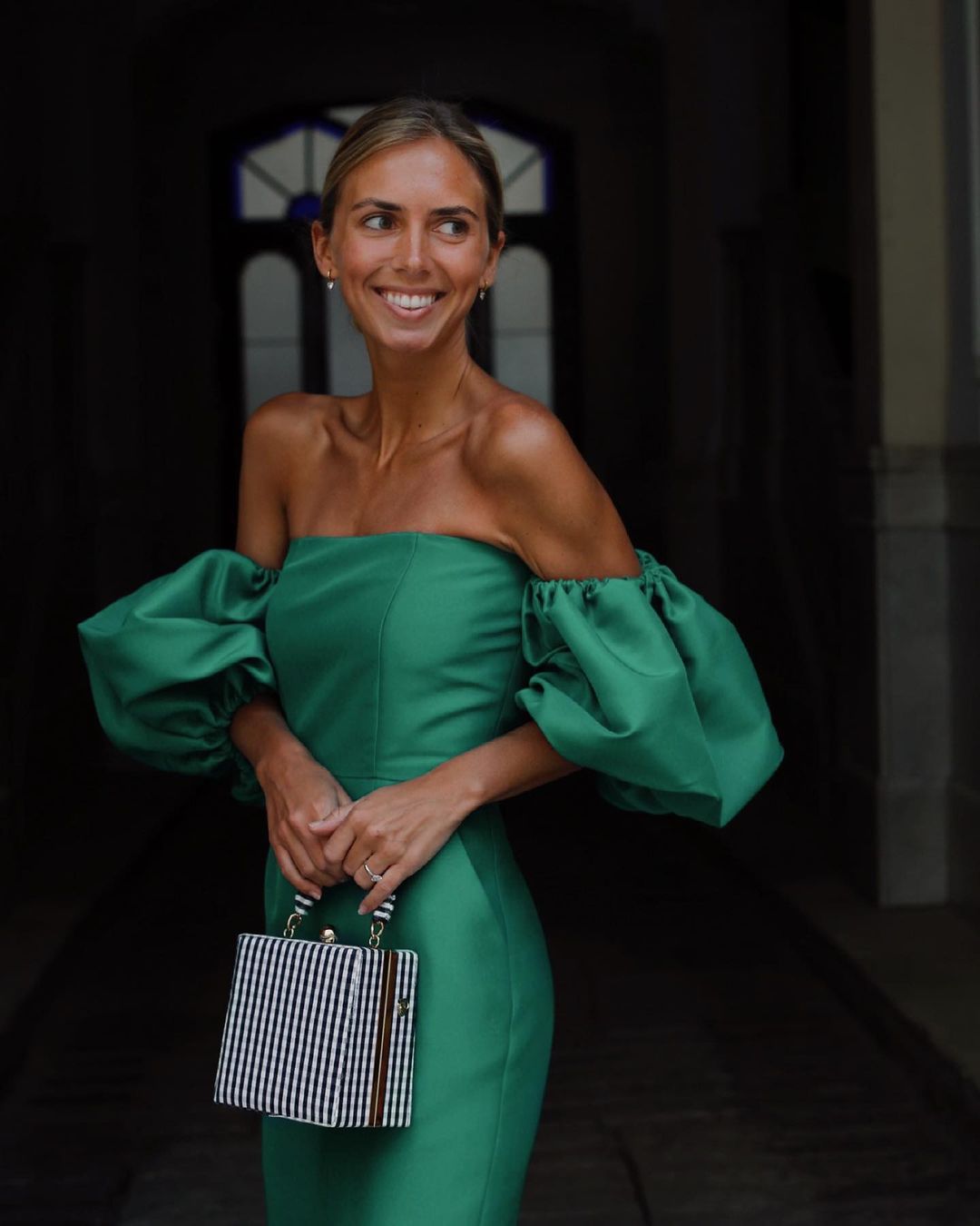 Luc&iacute;a Barcena