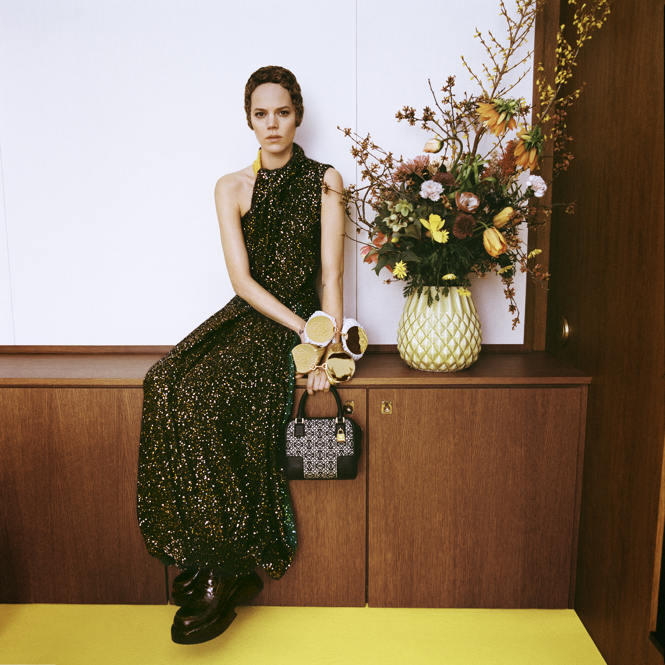 Freja Beha en la campaña / Foto: Loewe