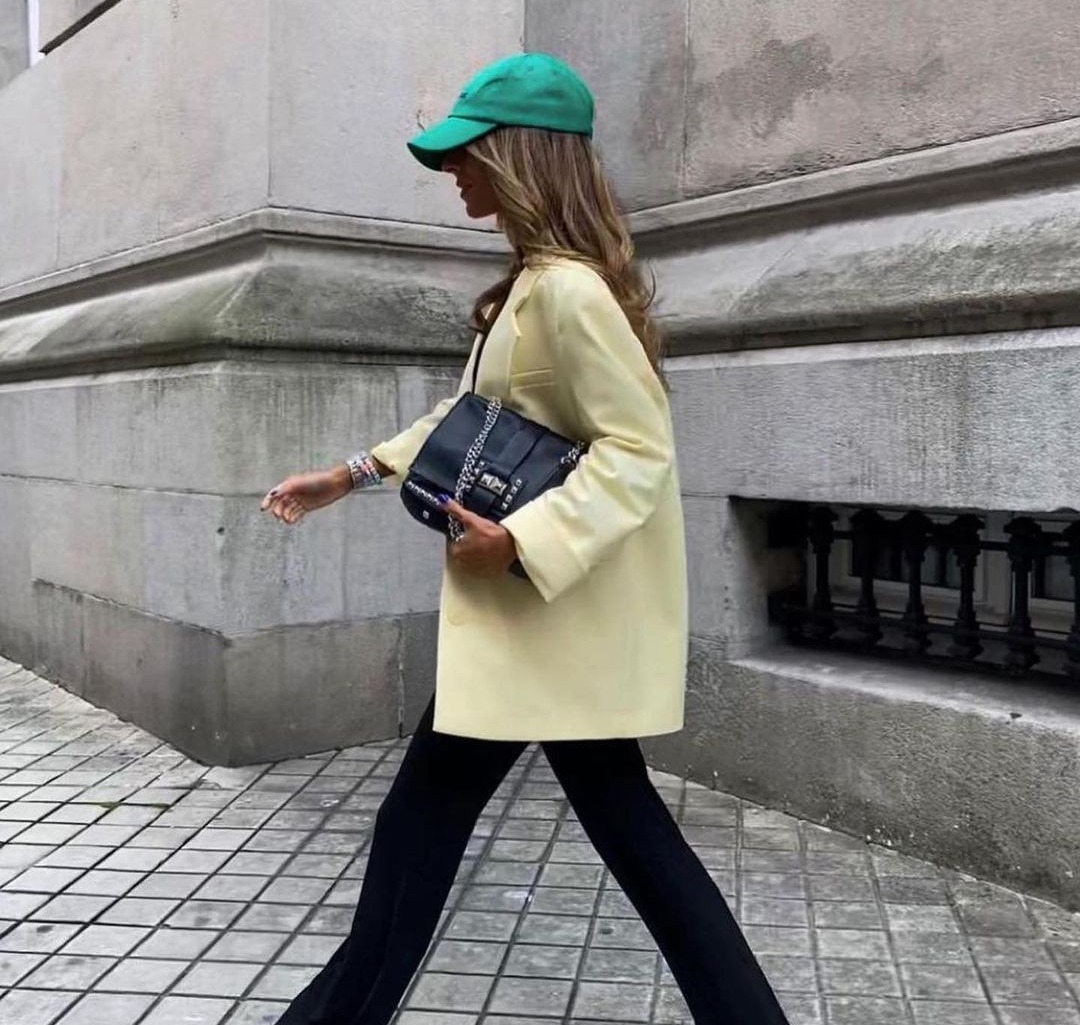 Vestir con gorra