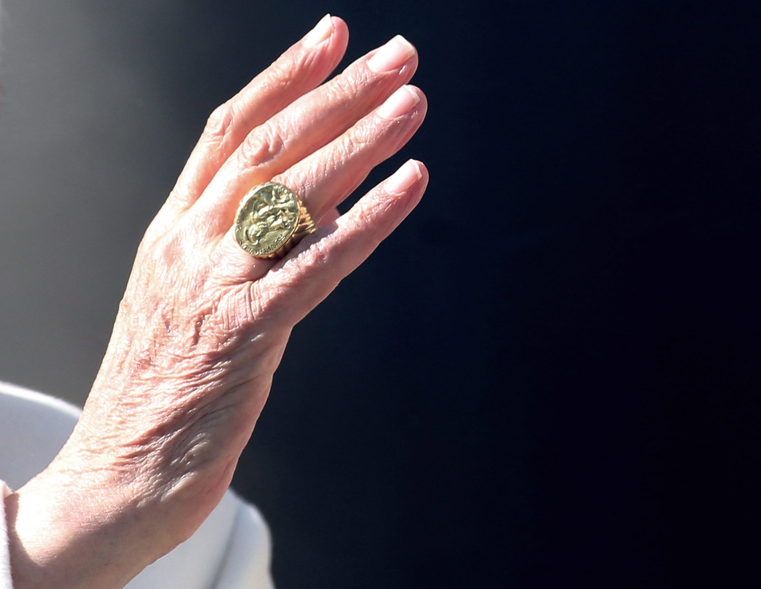 Anillo Papal