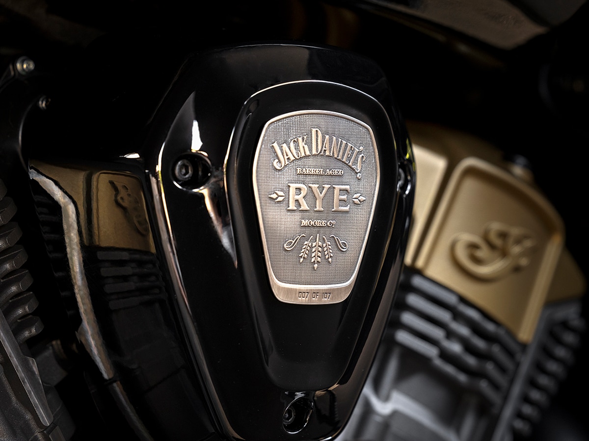 Challenger Dark Horse