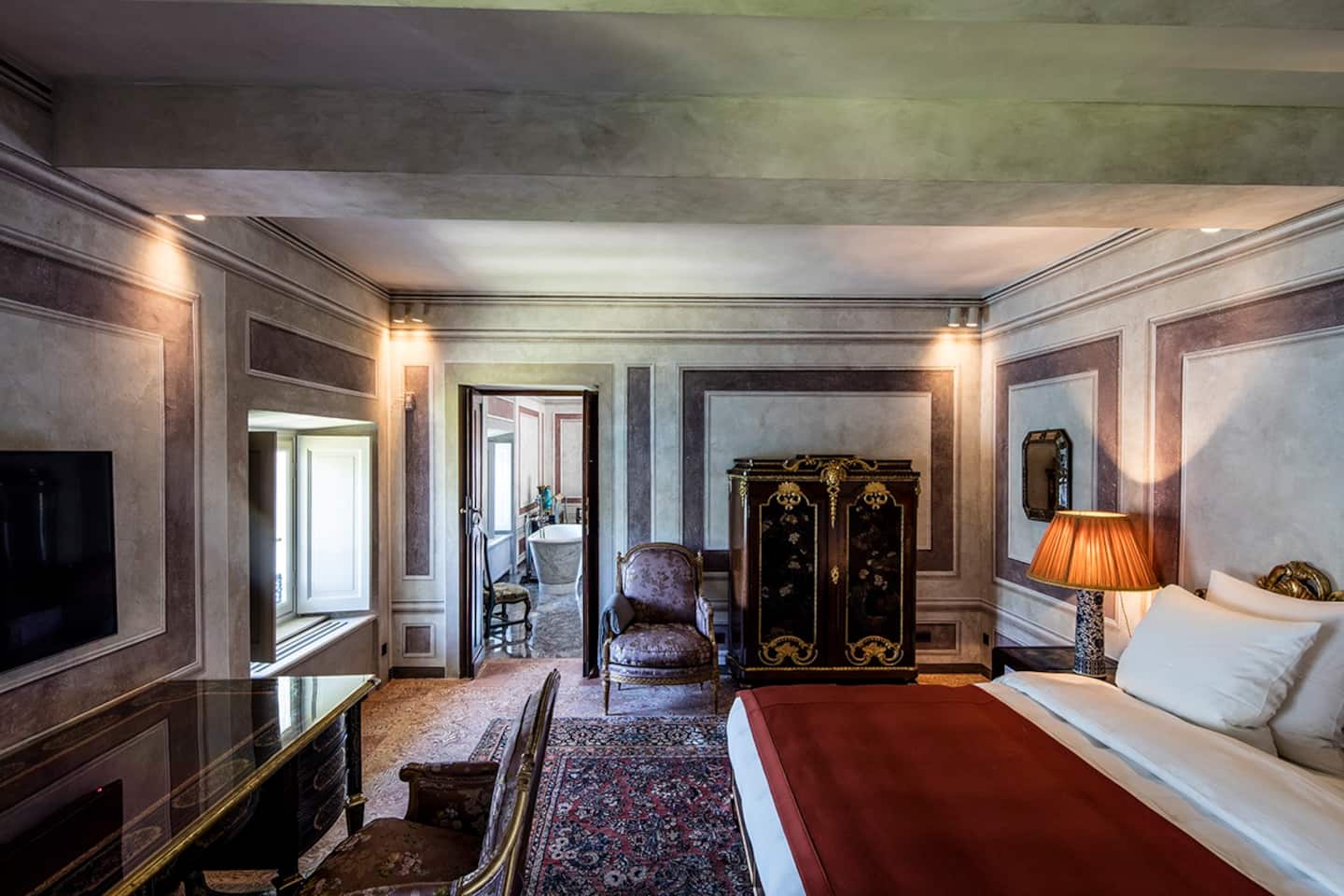 La mansión de 'House of Gucci'